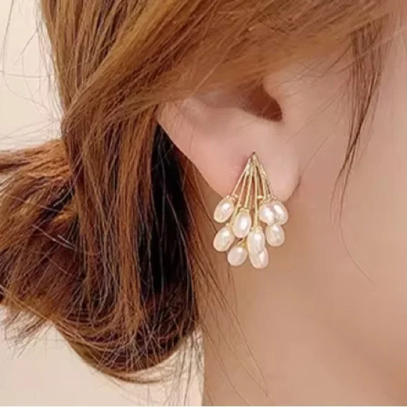 Fashion Jewelry Gold and Cream Pearl Drop Earrings - Picture 2 of 7